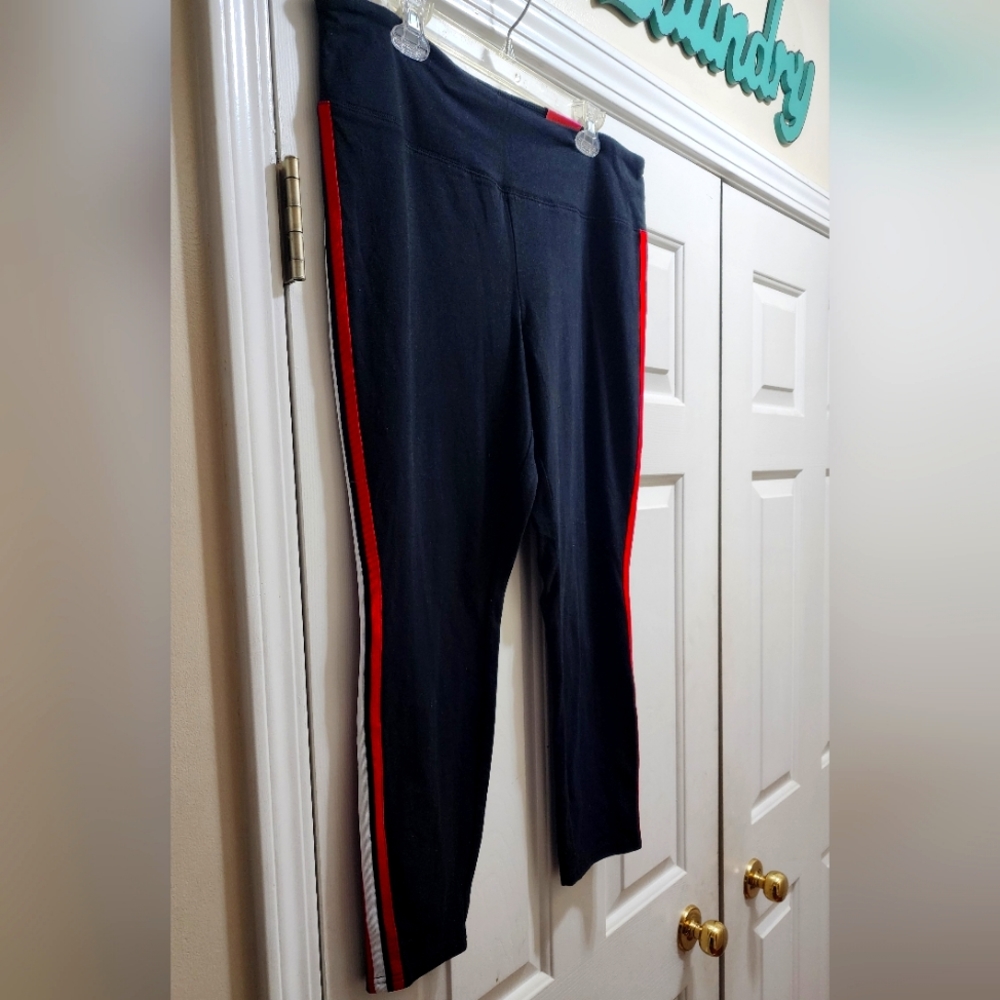 Athletic pants